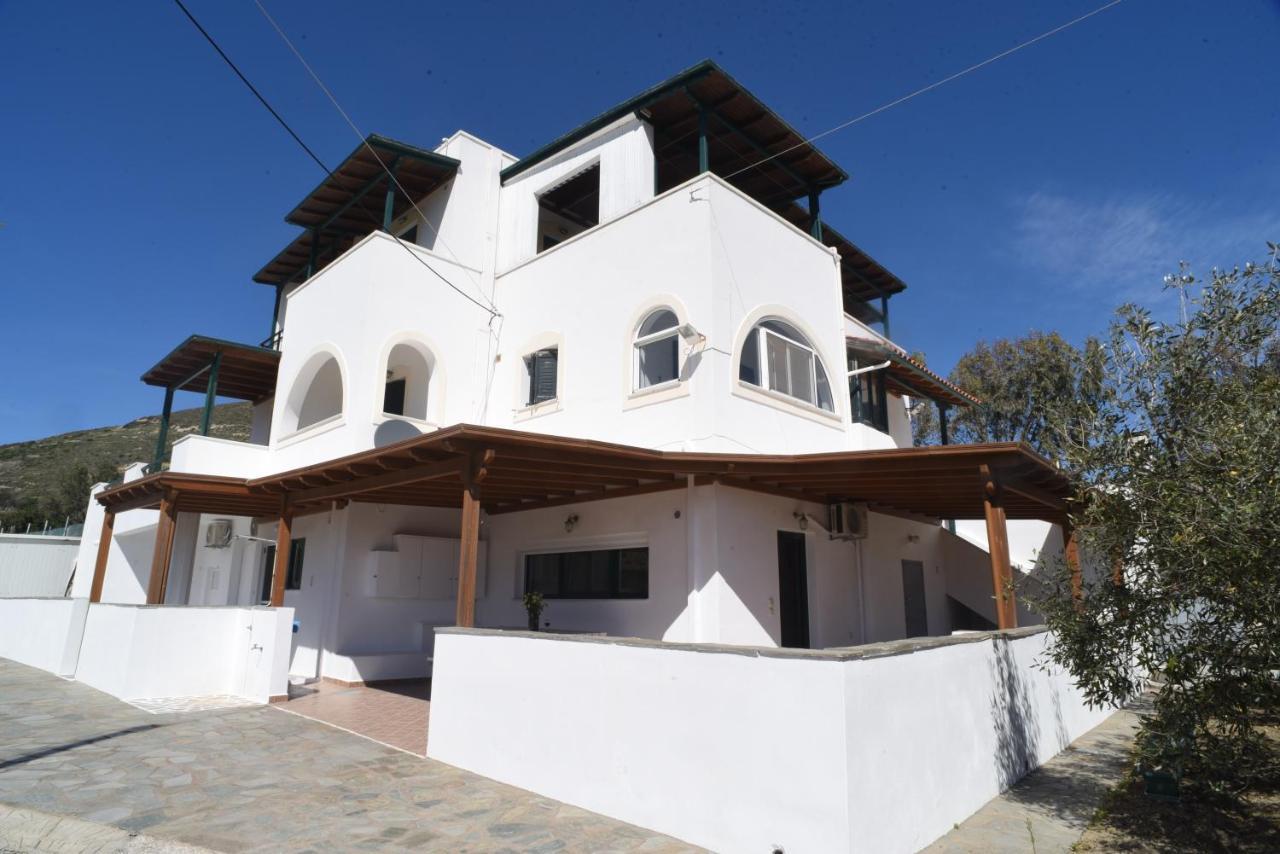 Bernie House 2 Apartment Melanes Exterior photo