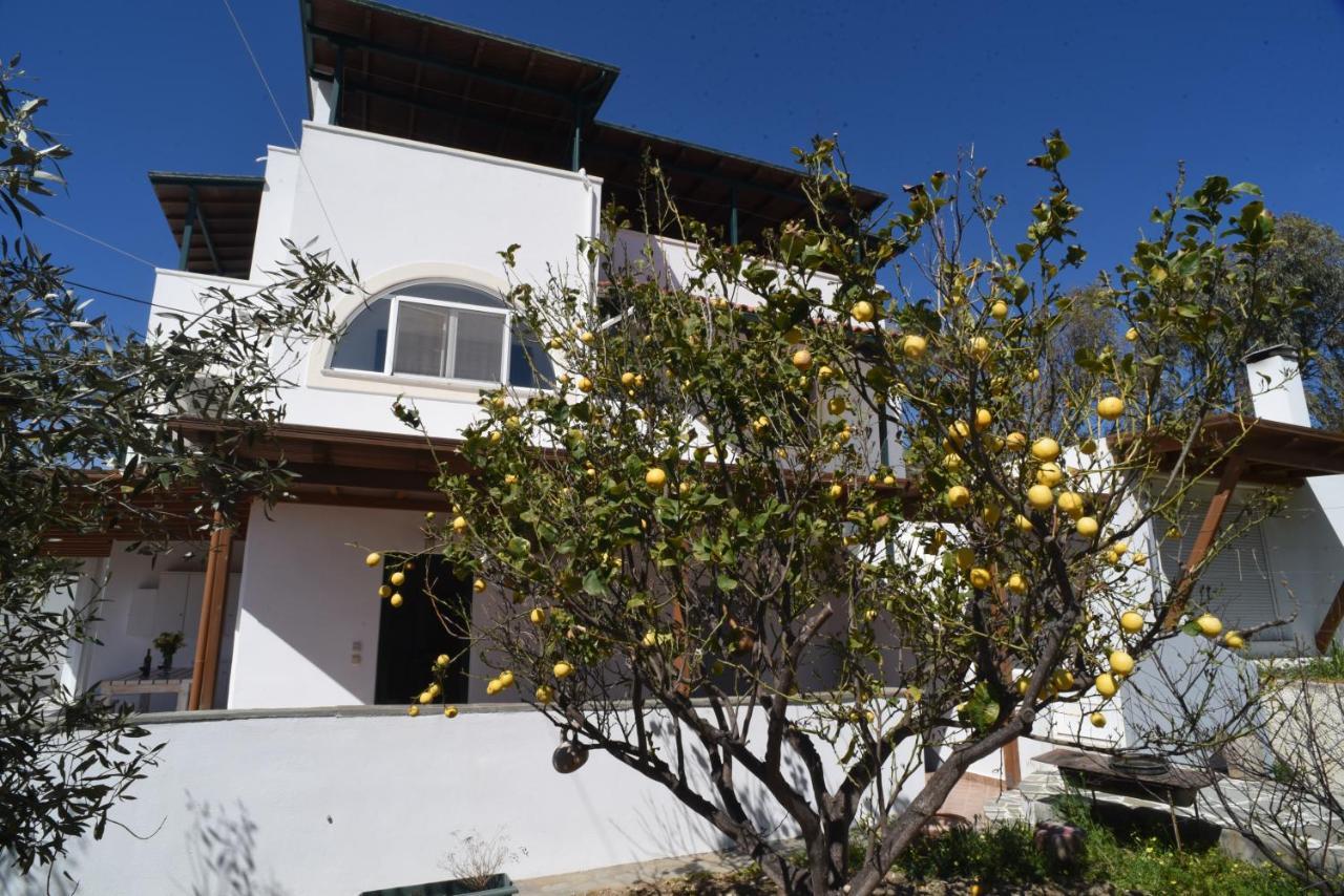 Bernie House 2 Apartment Melanes Exterior photo